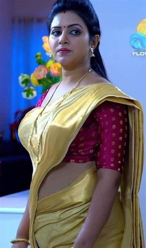 aunty hot saree|470 Desi aunties ideas 